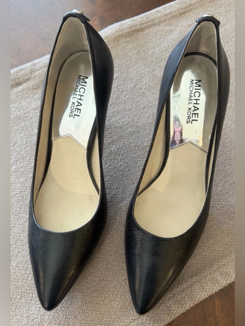 Micheal Kors Black Dorothy Heels 
Size 8M NWOT